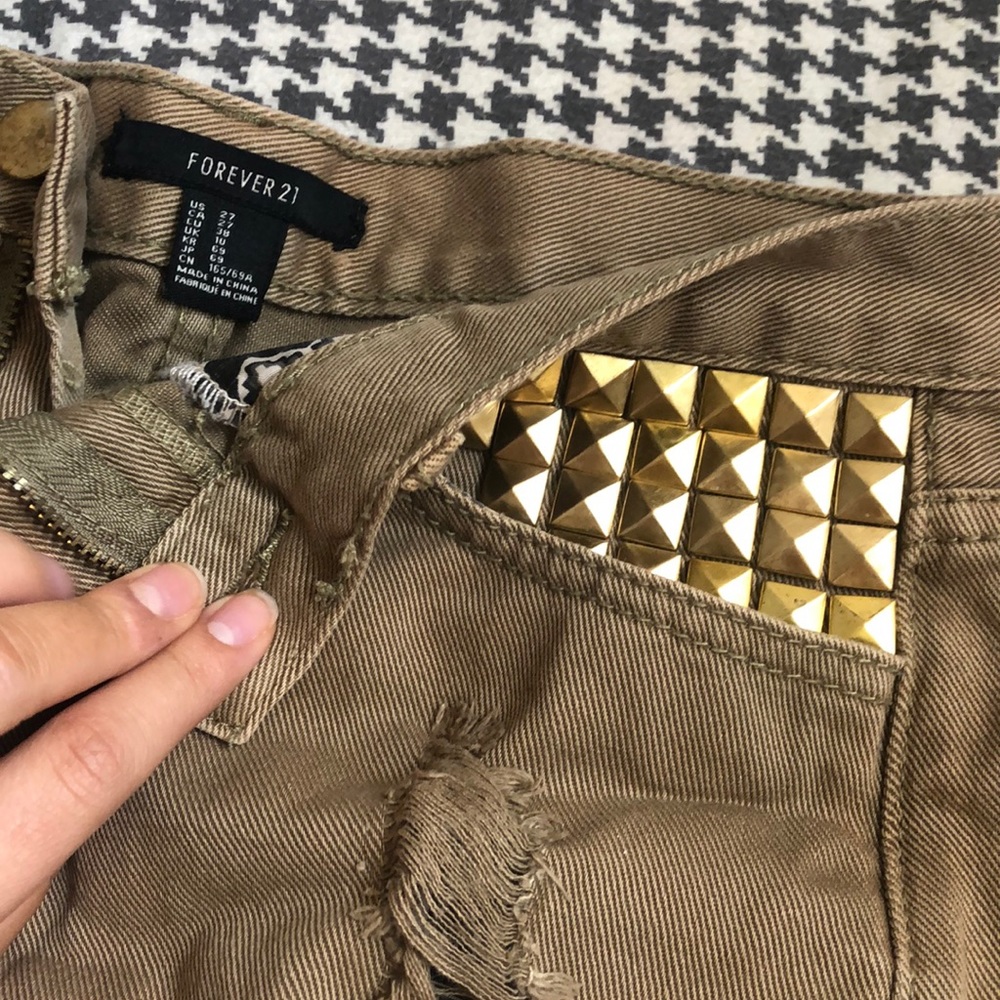 Forever 2q Jean shorts - Picture 2 of 2